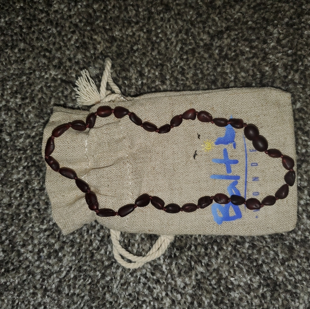 💜3/$10💜Baltic Amber Teething Necklace